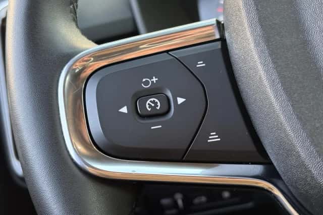 Volvo XC40 (2022) thumbnail 28