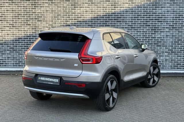 Volvo XC40 (2022) thumbnail 6