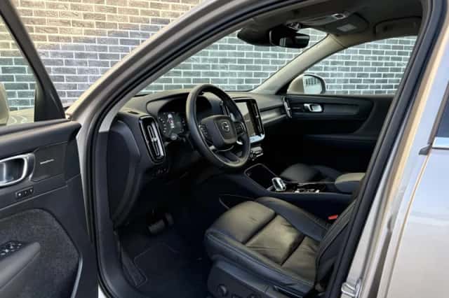Volvo XC40 (2022) thumbnail 8