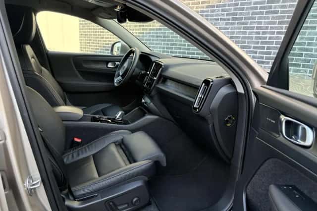Volvo XC40 (2022) thumbnail 10