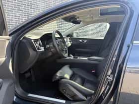 Volvo V60 thumbnail 2