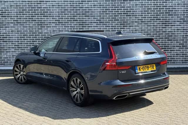 Volvo V60 (2021) thumbnail 6