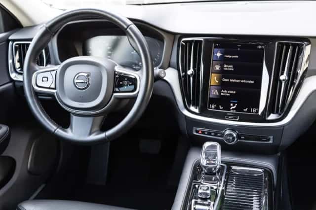 Volvo V60 (2020) thumbnail 6