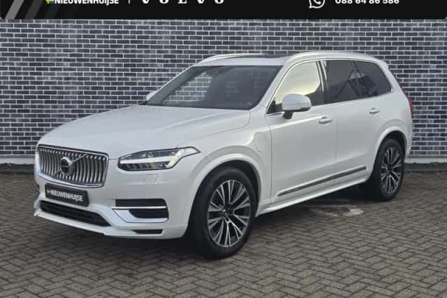 Volvo XC90 (2022) thumbnail 1