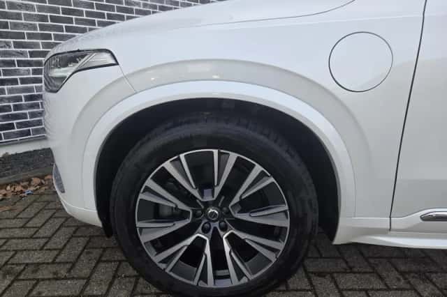 Volvo XC90 (2022) thumbnail 19