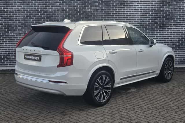 Volvo XC90 (2022) thumbnail 22