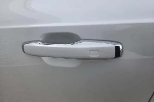 Volvo XC90 (2022) thumbnail 5
