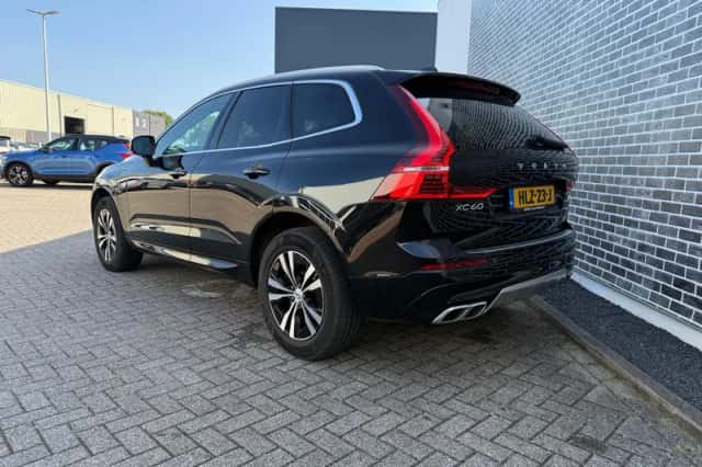 Volvo XC60 (2020) thumbnail 4