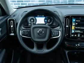 Volvo XC40 (2021) thumbnail 10