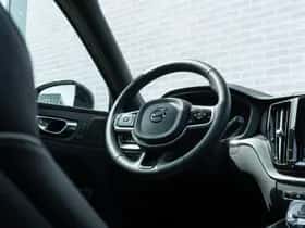 Volvo XC60 thumbnail 8