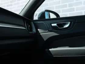 Volvo XC60 thumbnail 10