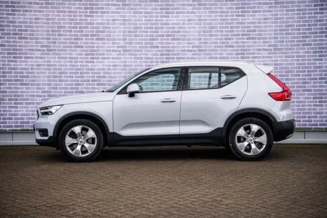 Volvo XC40 (2019) thumbnail 2