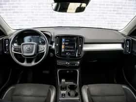Volvo XC40 thumbnail 8
