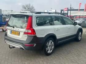 Volvo XC70 (2015) thumbnail 2