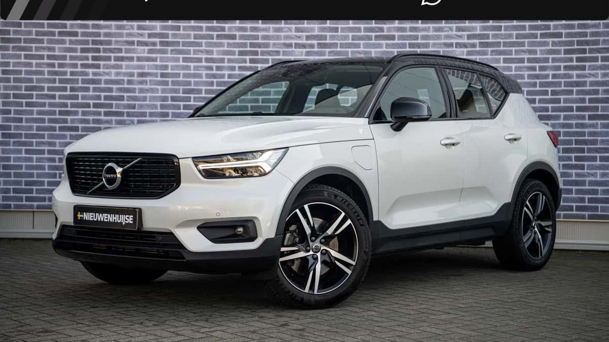Volvo XC40 — foto 1