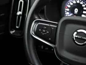 Volvo XC40 thumbnail 11