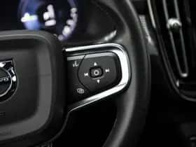 Volvo XC40 thumbnail 12