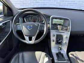 Volvo XC60 thumbnail 8