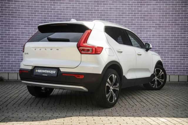 Volvo XC40 (2021) thumbnail 2