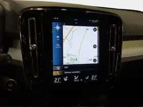 Volvo XC40 thumbnail 4