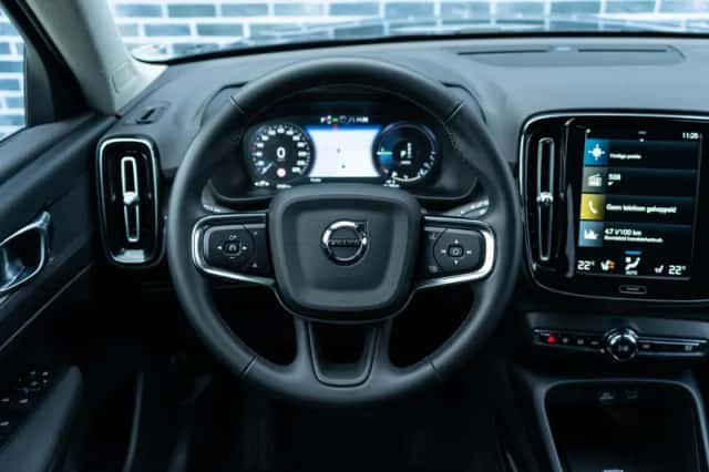 Volvo XC40 (2021) thumbnail 6