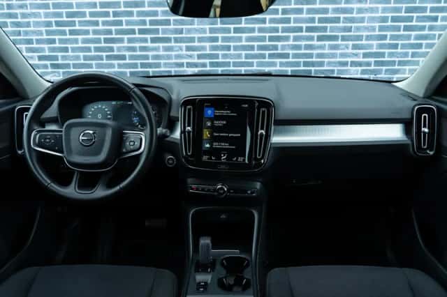 Volvo XC40 (2021) thumbnail 6