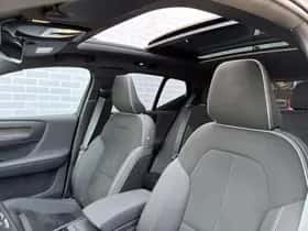 Volvo EX40 thumbnail 5