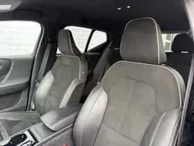 Volvo XC40 thumbnail 8
