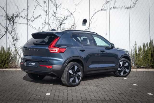 Volvo EX40 (2026) thumbnail 3