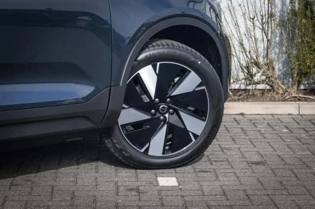 Volvo EX40 (2026) thumbnail 5
