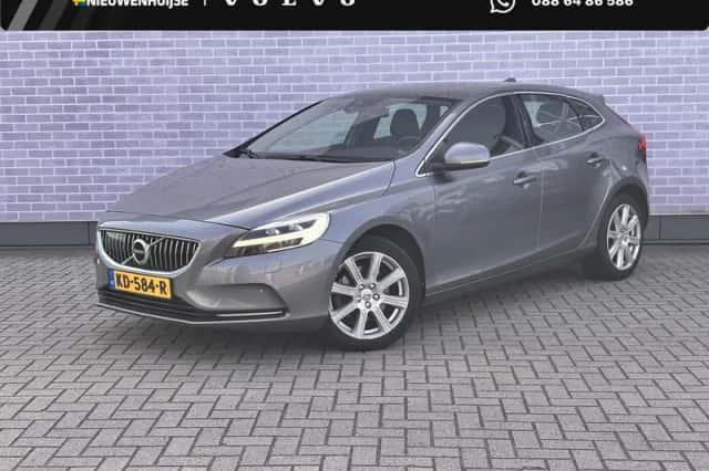 Volvo V40 (2016) thumbnail 1