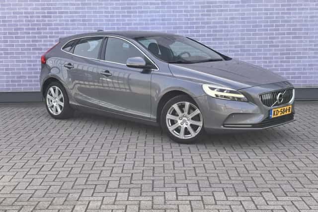Volvo V40 (2016) thumbnail 4