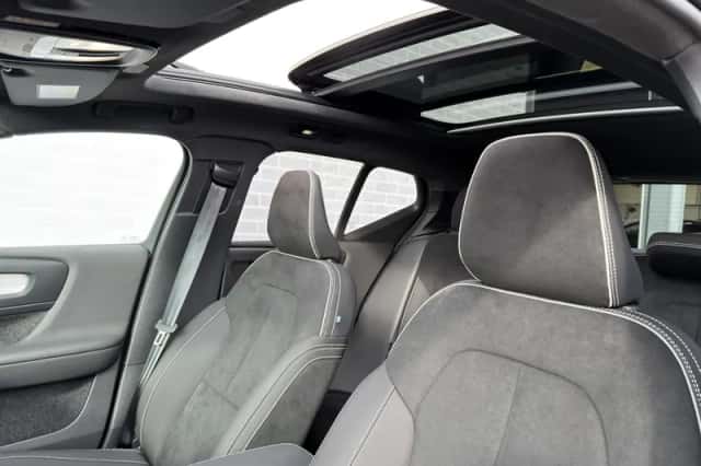 Volvo XC40 (2026) thumbnail 5
