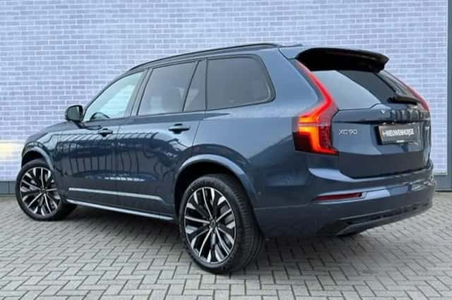 Volvo XC90 (2026) thumbnail 3