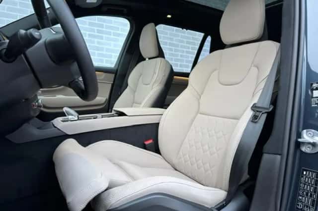 Volvo XC90 (2026) thumbnail 4