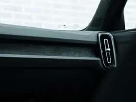 Volvo XC40 thumbnail 9