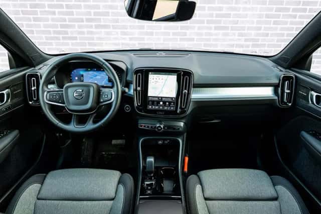 Volvo XC40 (2026) thumbnail 6