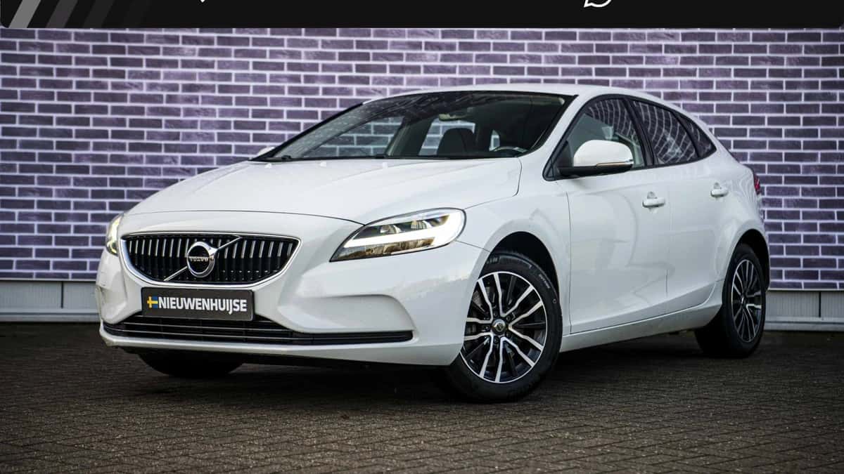 Volvo V40 — foto 1