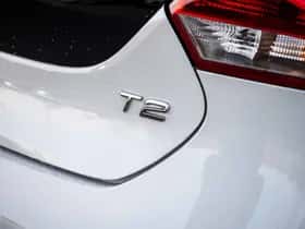 Volvo V40 thumbnail 25