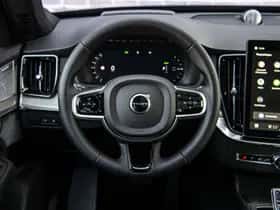 Volvo XC90 thumbnail 3