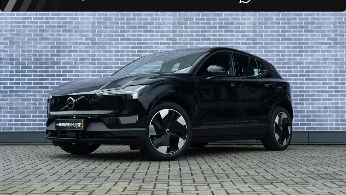 Volvo EX30 — foto 1