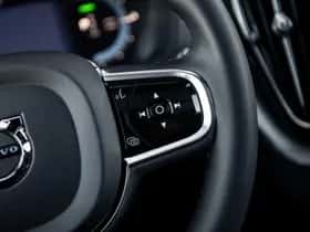 Volvo XC60 thumbnail 30
