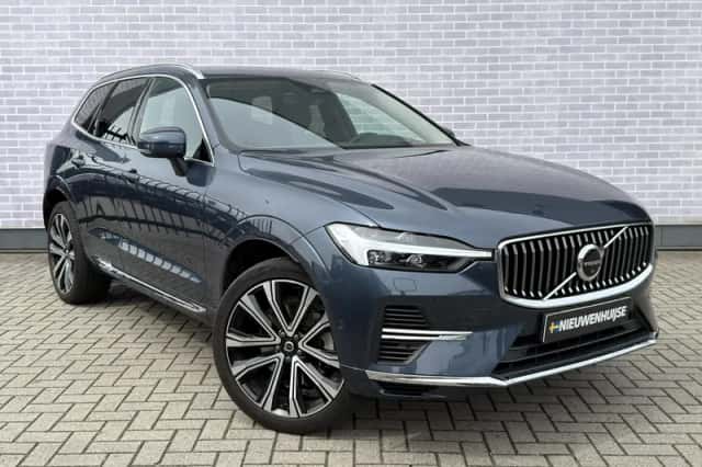 Volvo XC60 (2022) thumbnail 4
