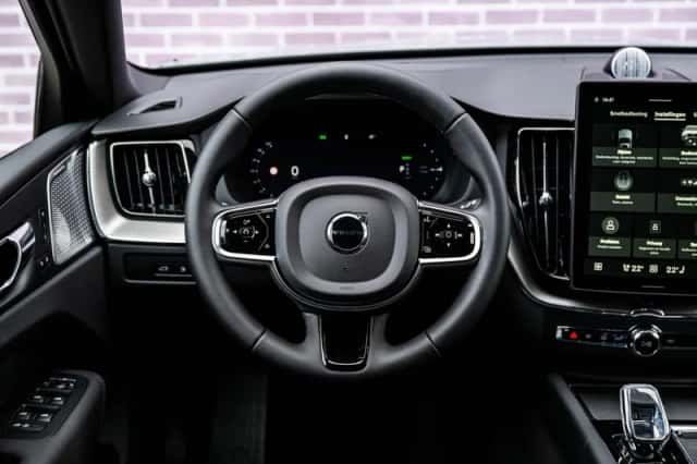 Volvo XC60 (2026) thumbnail 3