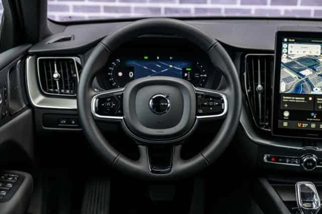 Volvo XC60 (2026) thumbnail 3