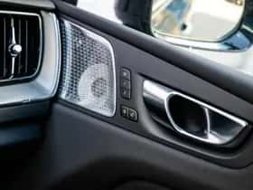 Volvo XC60 thumbnail 25