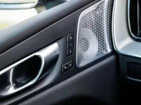 Volvo XC60 thumbnail 30