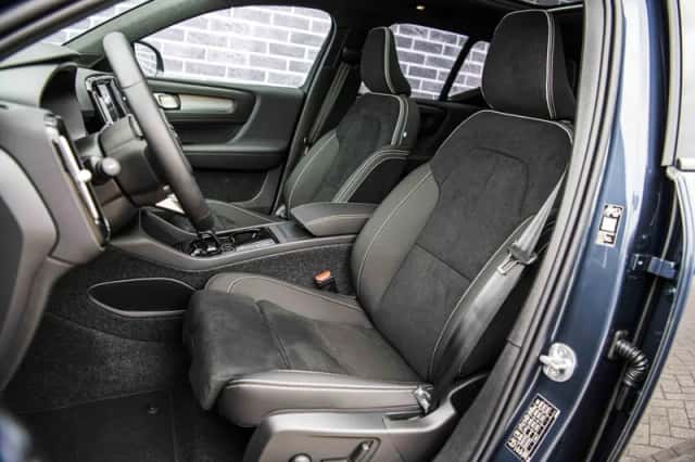 Volvo EX40 (2026) thumbnail 6