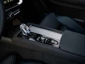 Volvo XC90 thumbnail 30