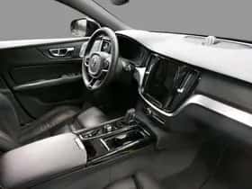 Volvo V60 thumbnail 2